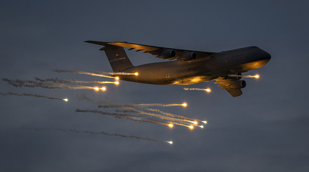 C-5 Galaxy flares