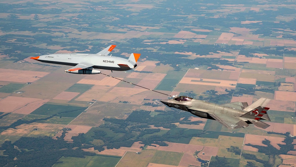 MQ-25 refuel F-35