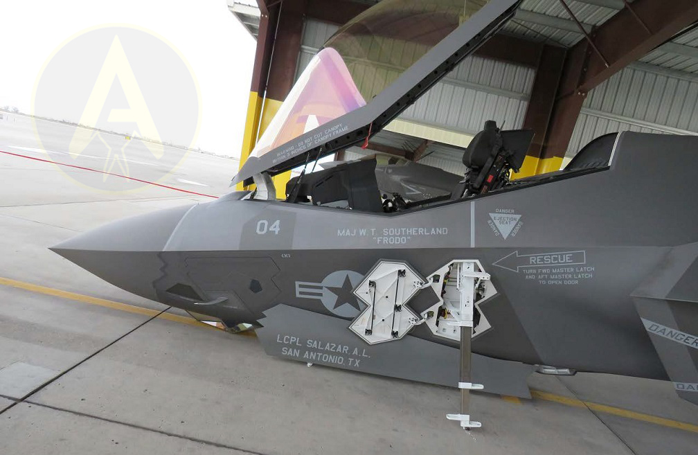 F-35C Nose Landing Gear collapse