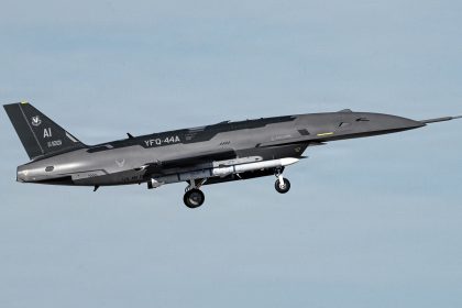 YFQ-44A AIM-120